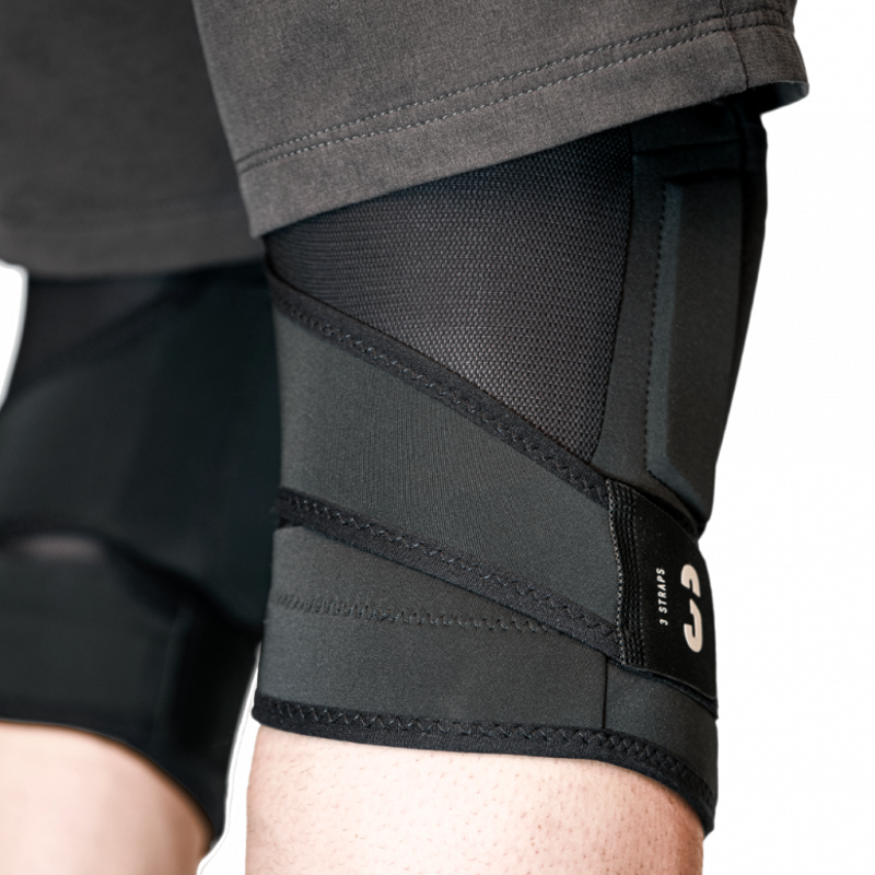 3Strap Knee Pads Black-3
