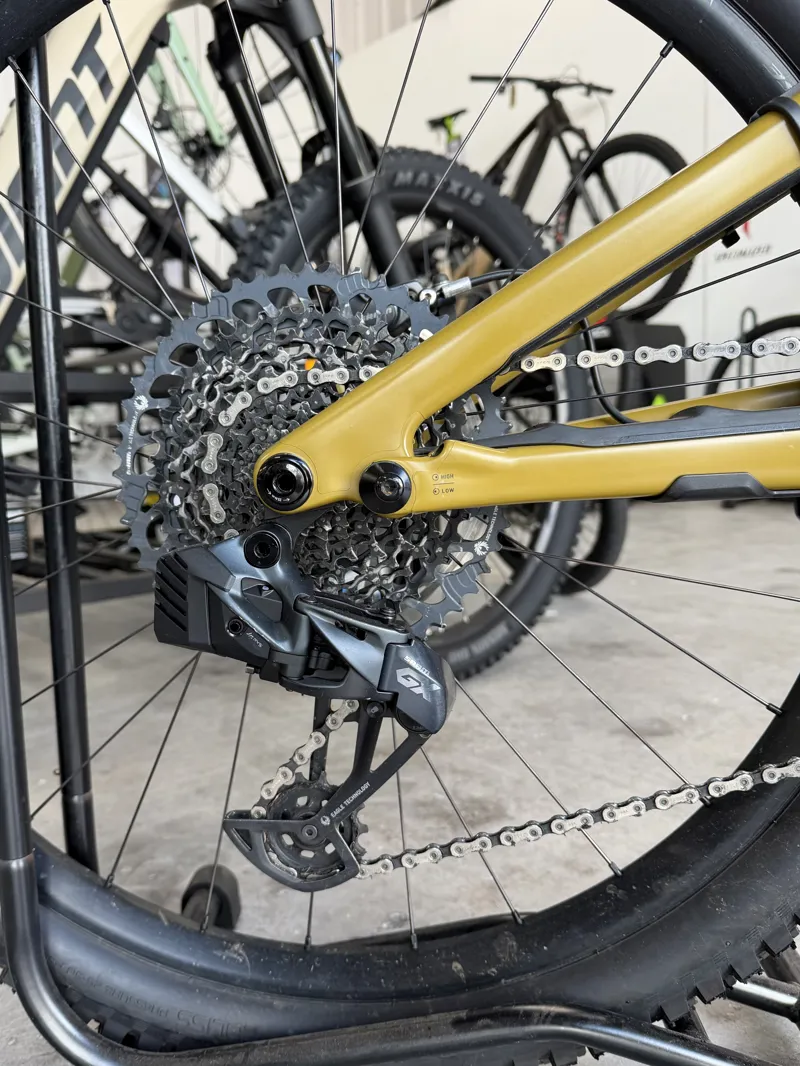 Pre-Loved Specialized Levo Expert Carbon Gen3 S3 Mustard-5