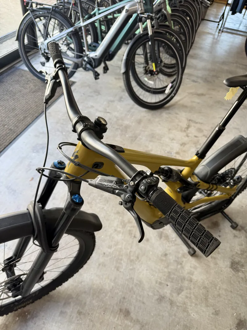 Pre-Loved Specialized Levo Expert Carbon Gen3 S3 Mustard-7