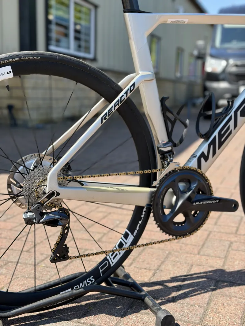 Pre-Loved Merida Reacto 7000e Ultegra Silver Medium-4