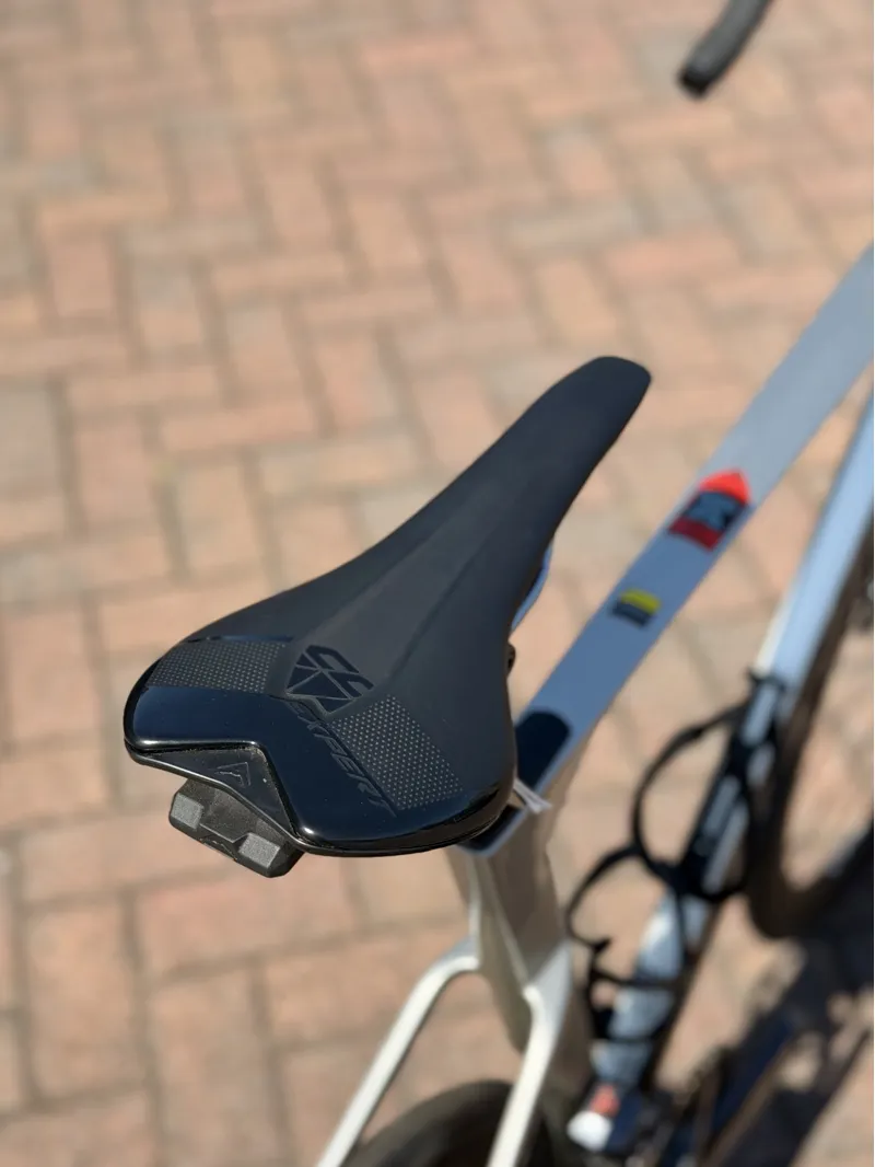 Pre-Loved Merida Reacto 7000e Ultegra Silver Medium-5