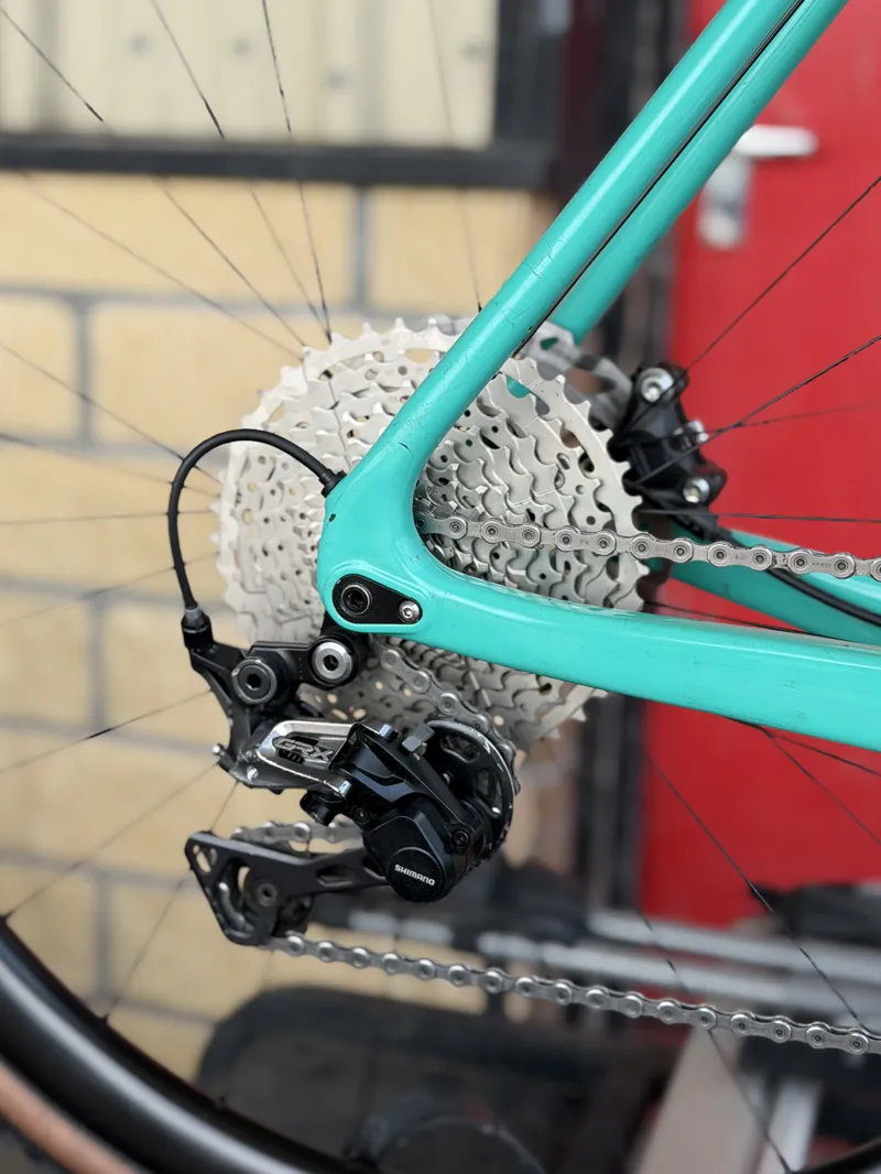Pre-Loved Bianchi Impulso Pro Celeste 56cm-8