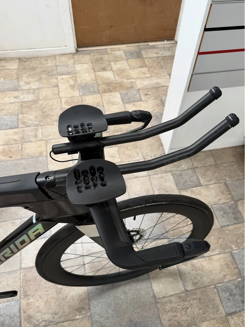 Merida Time Warp TT Limited Road Bike Medium Black Ultegra C60 Wheels-4